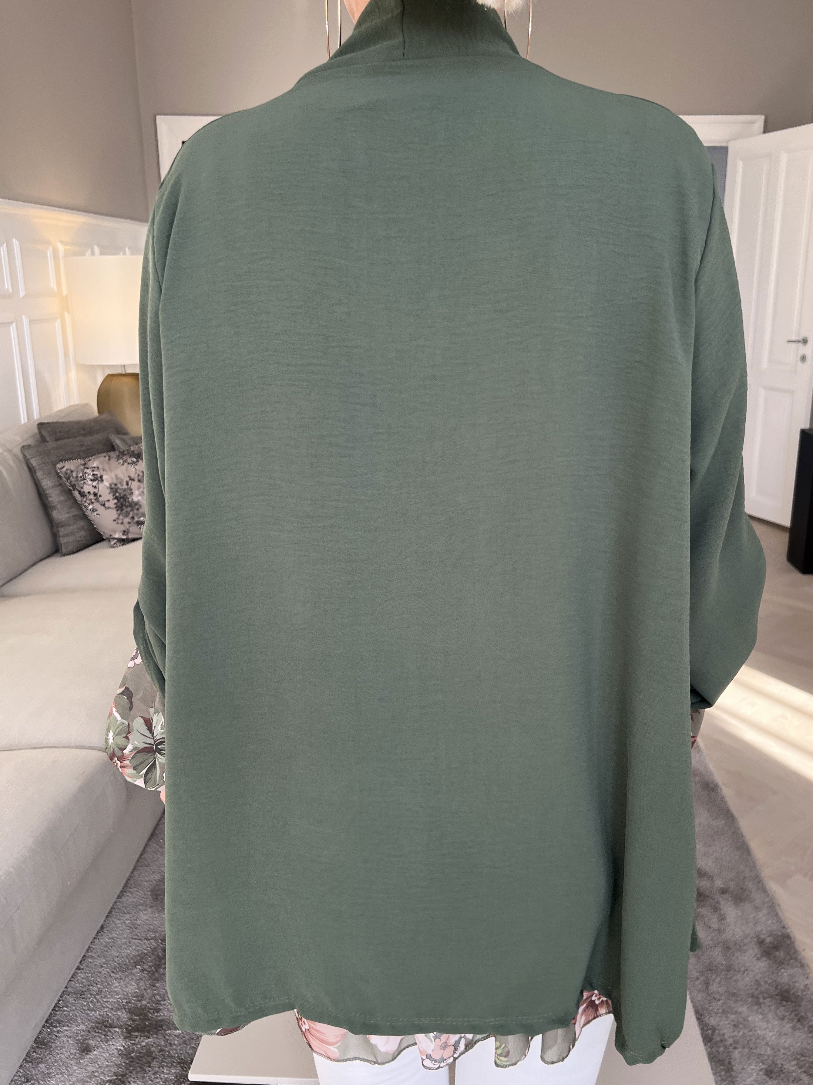 Dream - Enkel kofta i lätt och fint tyg